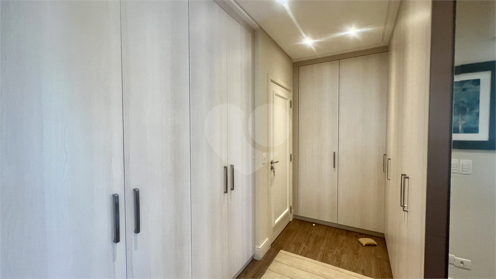 Imóvel de 190m² com sala ampla conectada a varanda gourmet 3 suítes lazer completo 4 vagas Perdzes 