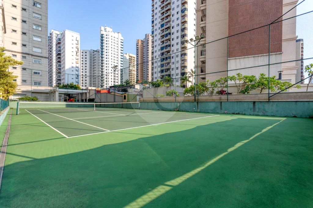 Imóvel de 190m² com sala ampla conectada a varanda gourmet 3 suítes lazer completo 4 vagas Perdzes 