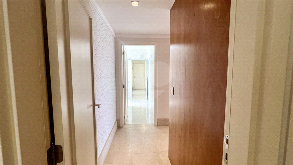 Imóvel de 190m² com sala ampla conectada a varanda gourmet 3 suítes lazer completo 4 vagas Perdzes 