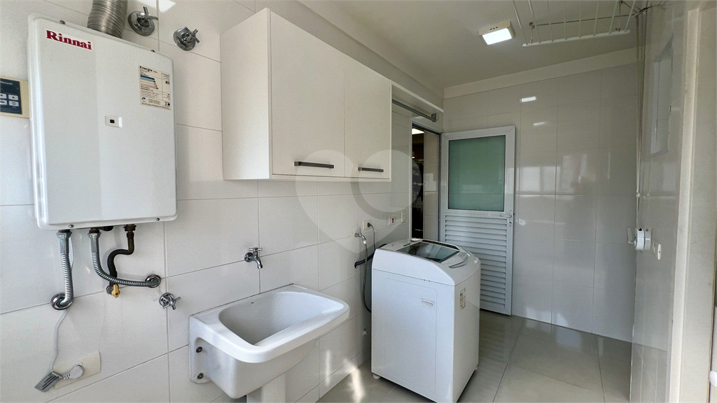 Imóvel de 190m² com sala ampla conectada a varanda gourmet 3 suítes lazer completo 4 vagas Perdzes 