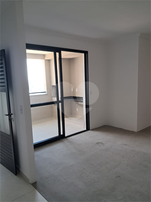 Apartamento à venda com 3 quartos, 105m² - Foto 1