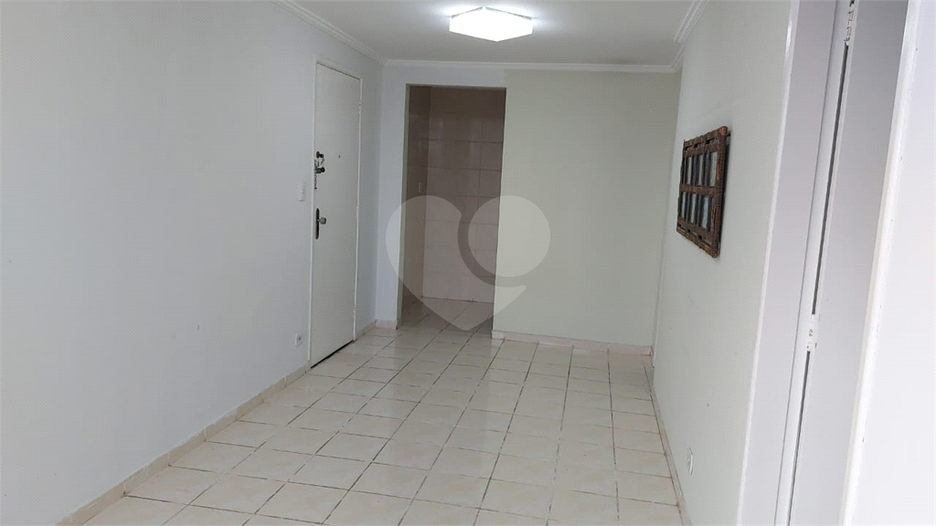 VENDA - Apartamento Térreo no Centro de Guaianases: 2 dormitórios | 1 vaga 
