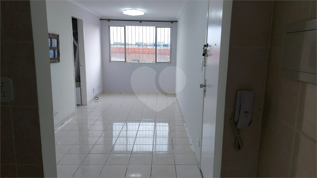 VENDA - Apartamento Térreo no Centro de Guaianases: 2 dormitórios | 1 vaga 

