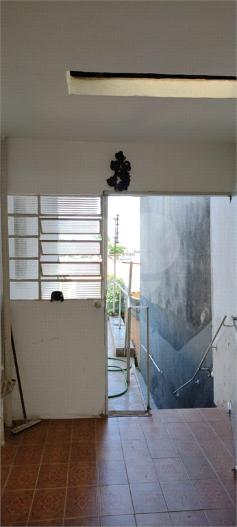 Casa à venda com 2 quartos, 128m² - Foto 1