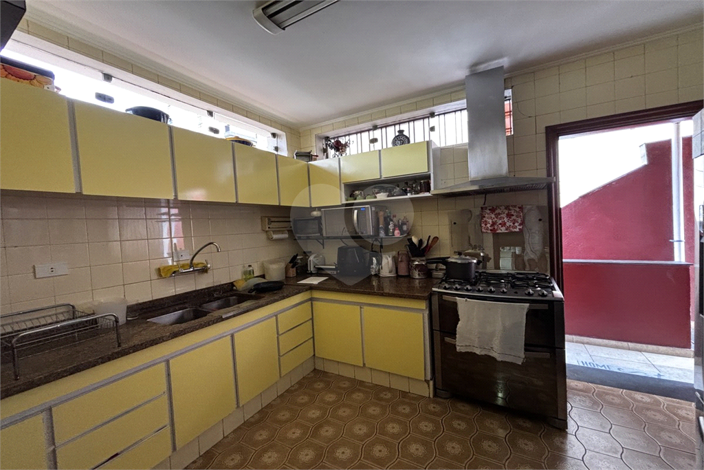 Sobrado com 762 m² de terreno  com 4 dormitórios e 4 vagas em Santana