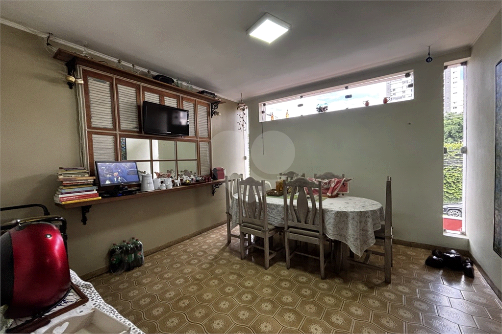 Sobrado com 762 m² de terreno  com 4 dormitórios e 4 vagas em Santana