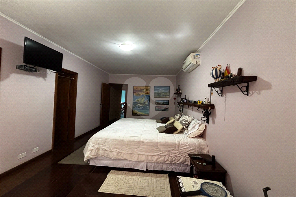 Sobrado com 762 m² de terreno  com 4 dormitórios e 4 vagas em Santana