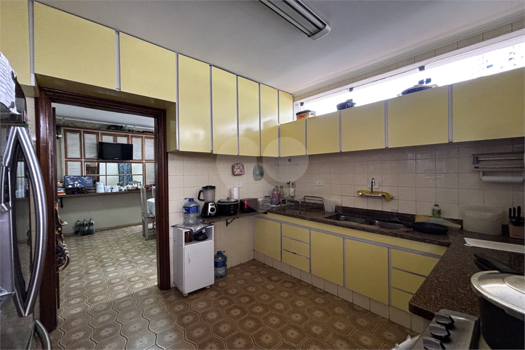 Sobrado com 762 m² de terreno  com 4 dormitórios e 4 vagas em Santana
