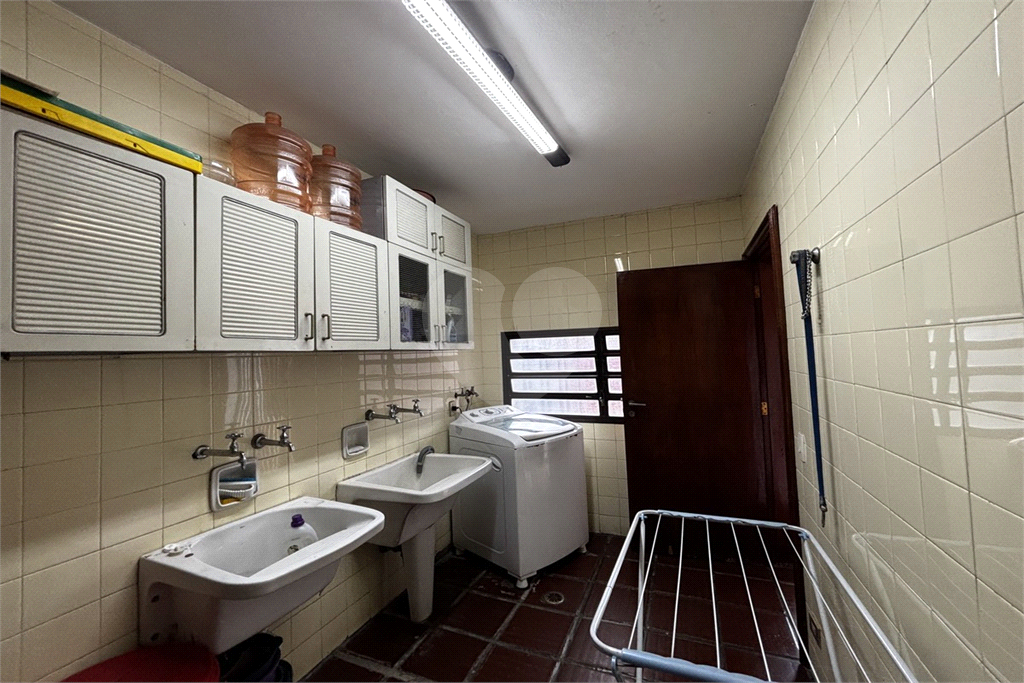Sobrado com 762 m² de terreno  com 4 dormitórios e 4 vagas em Santana