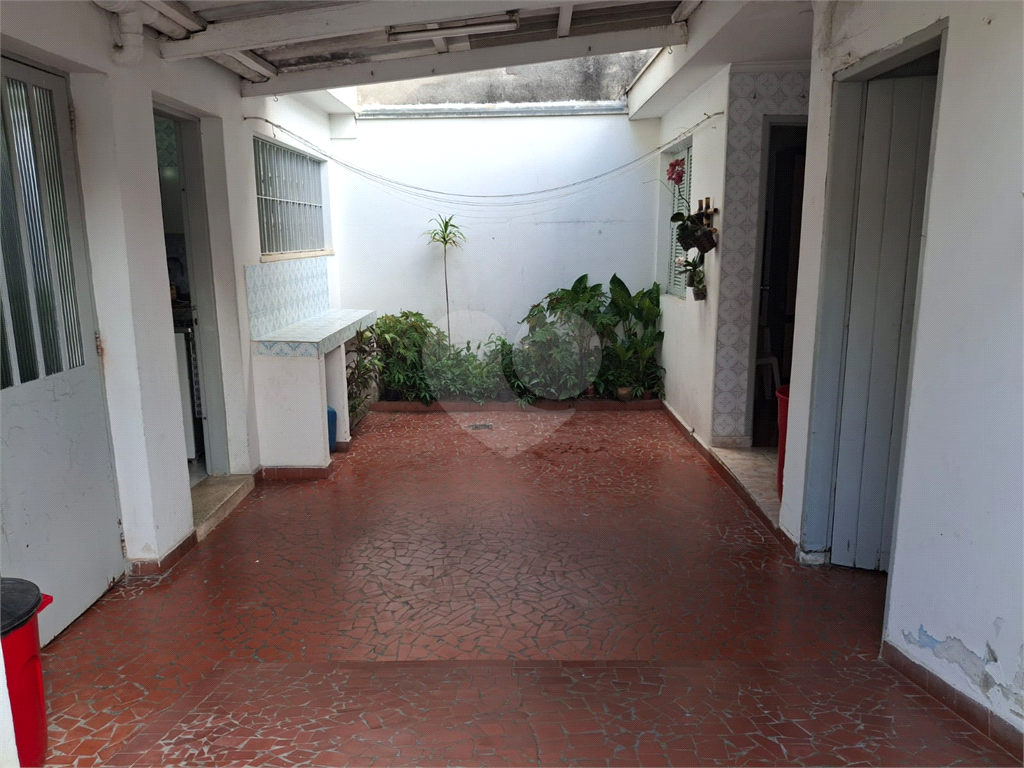 Vende-se Sobrado com 4 quartos no bairro do Limão