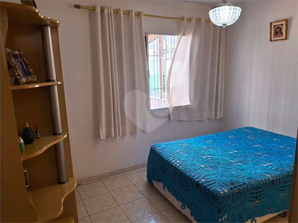 Vende-se Sobrado com 4 quartos no bairro do Limão