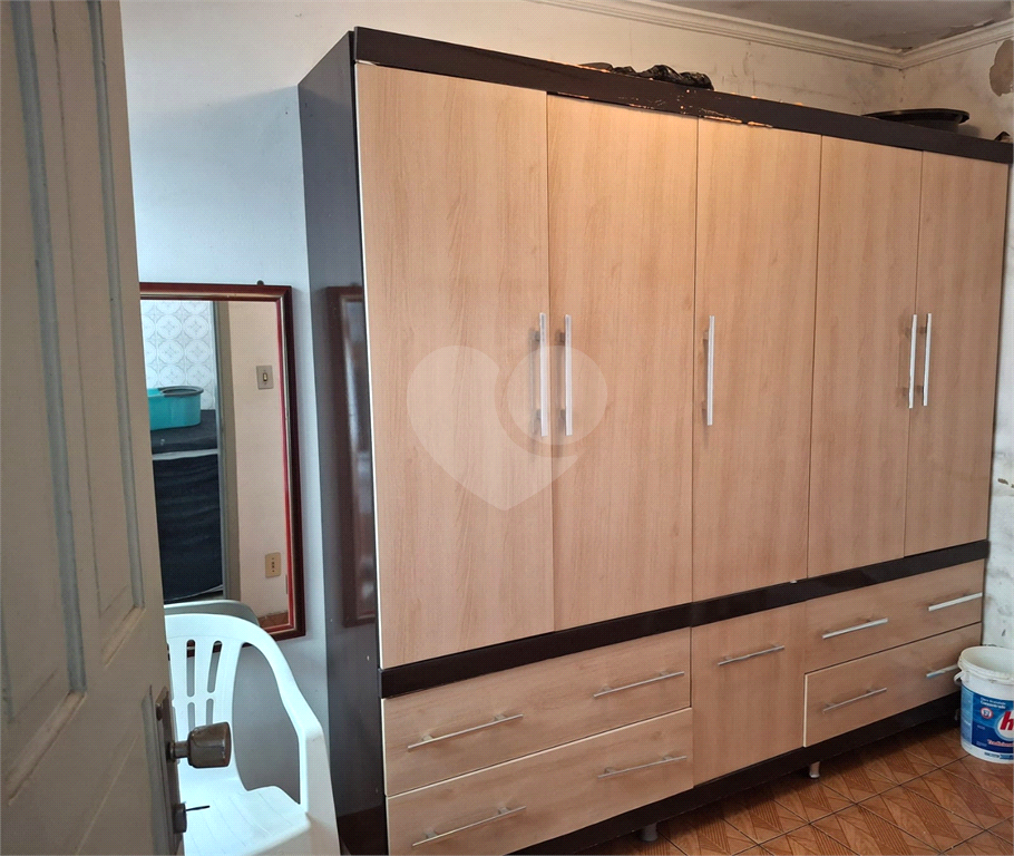 Vende-se Sobrado com 4 quartos no bairro do Limão