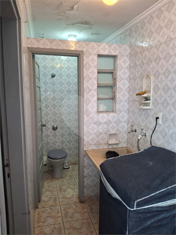 Vende-se Sobrado com 4 quartos no bairro do Limão