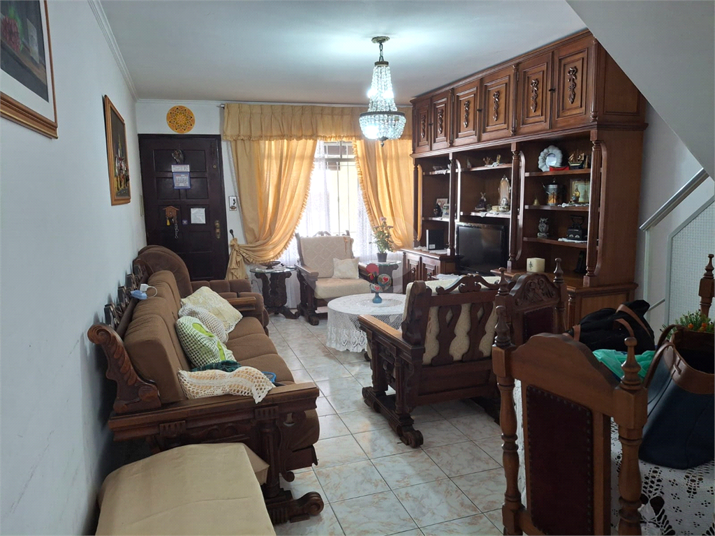 Vende-se Sobrado com 4 quartos no bairro do Limão