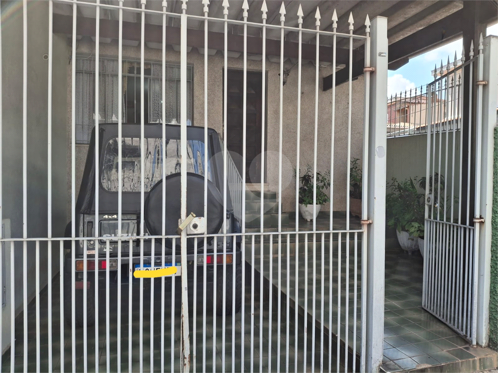 Vende-se Sobrado com 4 quartos no bairro do Limão