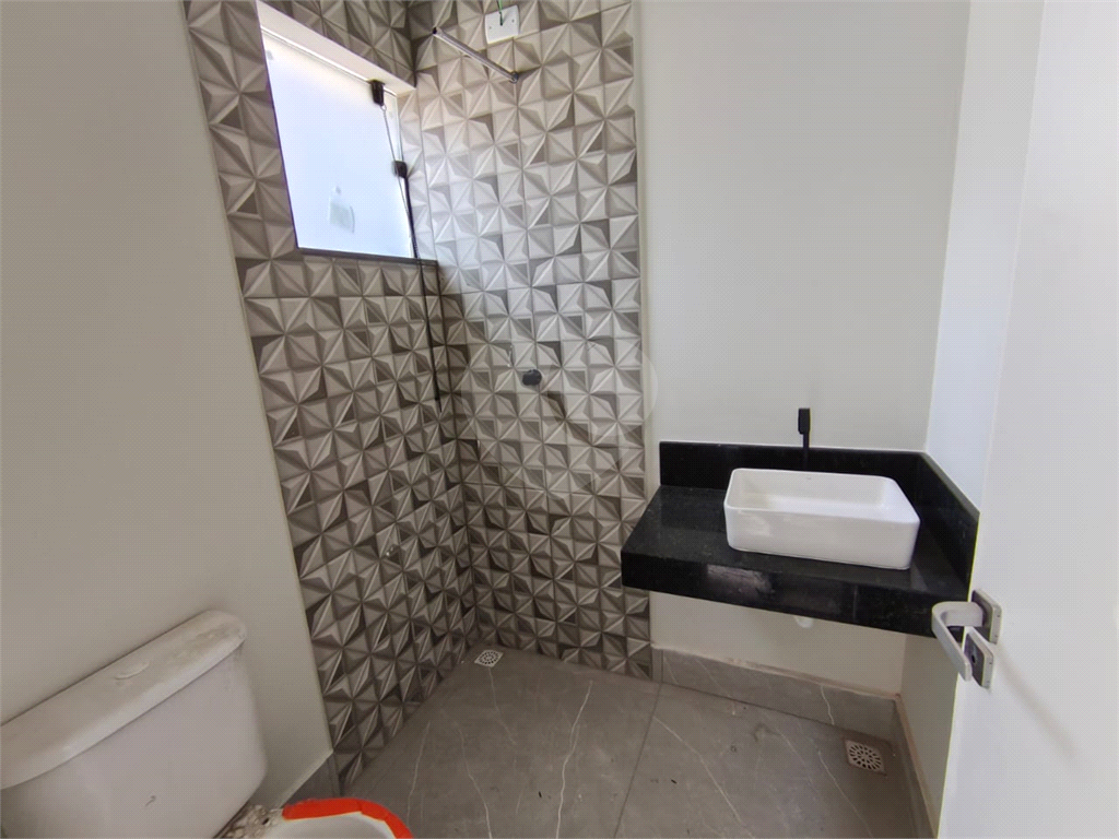 2 km metro parada inglesa sobrado com 3 suites 2 vagas e quintal com  espaço gourmet 