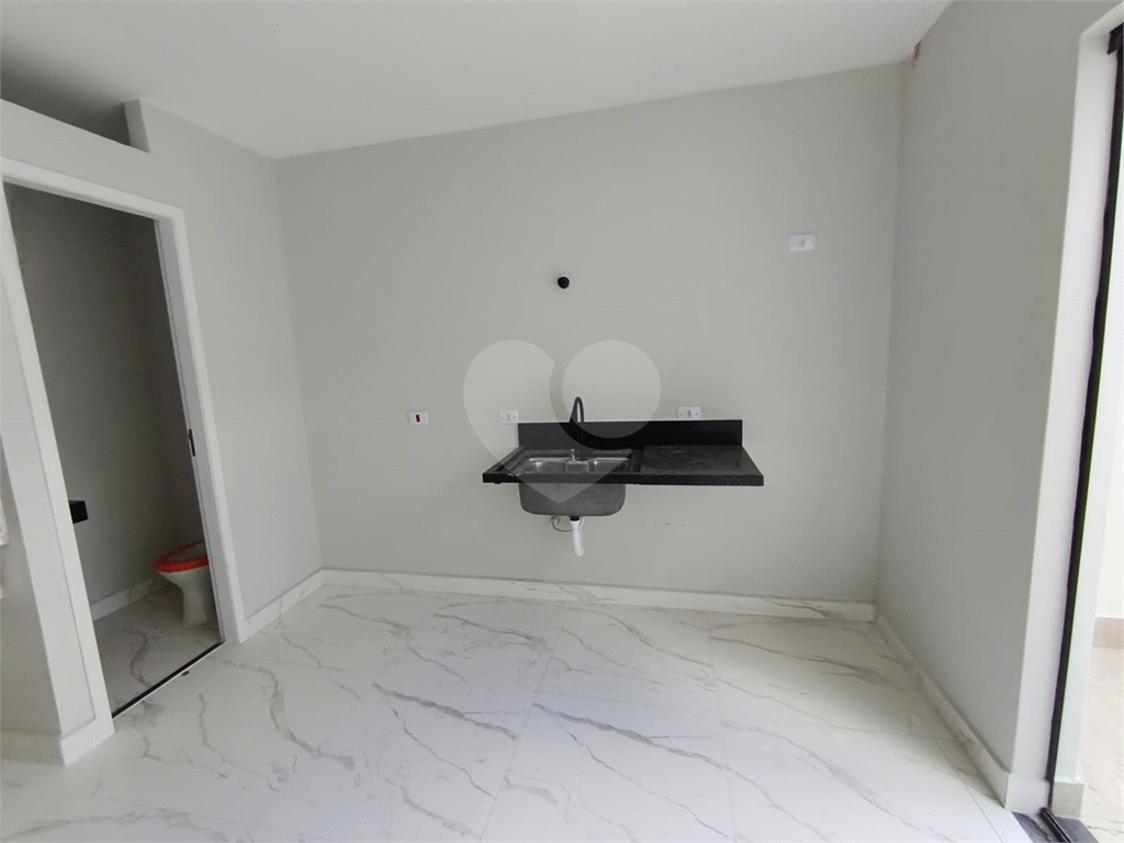 2 km metro parada inglesa sobrado com 3 suites 2 vagas e quintal com  espaço gourmet 