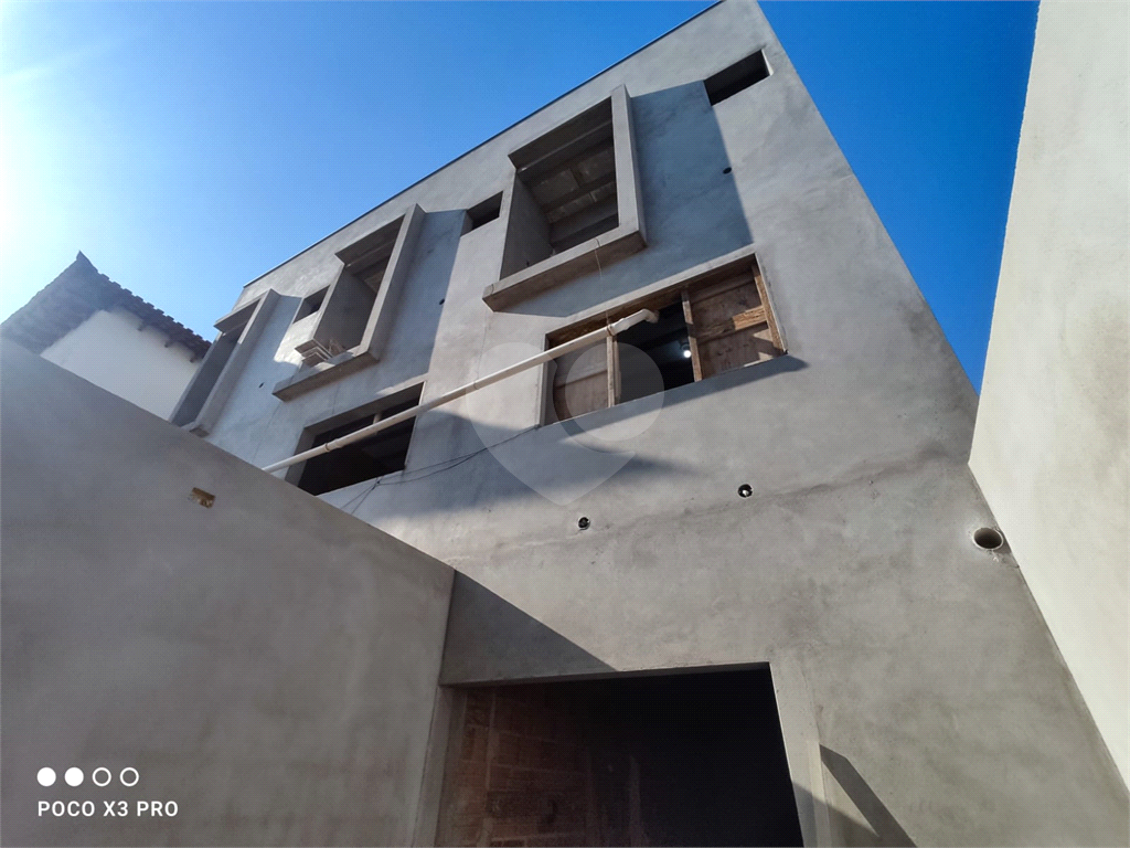 na parada inglesa sobrado com 3 suites 2 vagas e quintal com  espaço gourmet 