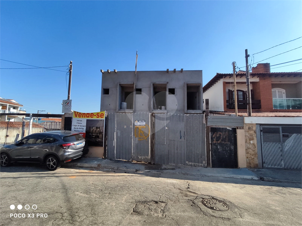 na parada inglesa sobrado com 3 suites 2 vagas e quintal com  espaço gourmet 