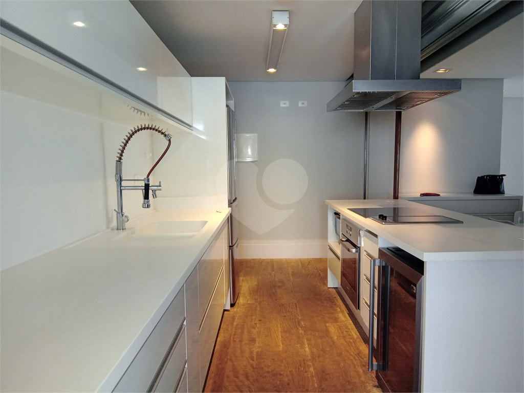 Apartamento Mobiliado para Venda ou Locação no Itaim Bibi