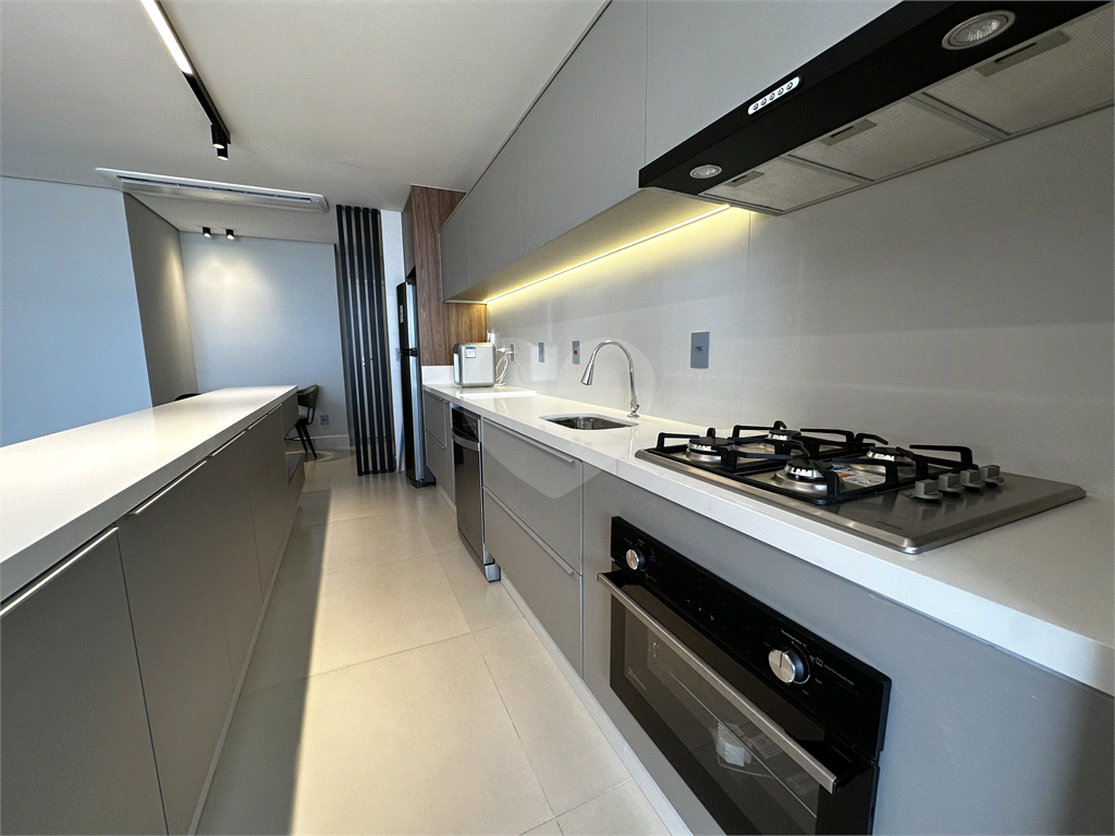 Cobertura de Luxo com 4 Suítes e Vista Mar no Residencial Safira: Seu Paraíso Particular na Guilherm