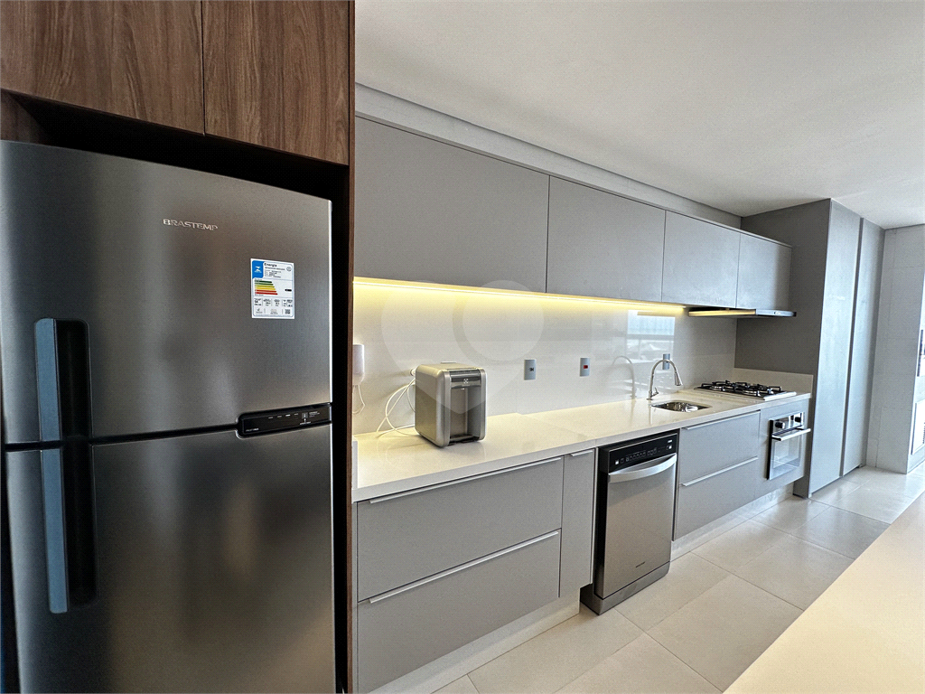 Cobertura de Luxo com 4 Suítes e Vista Mar no Residencial Safira: Seu Paraíso Particular na Guilherm