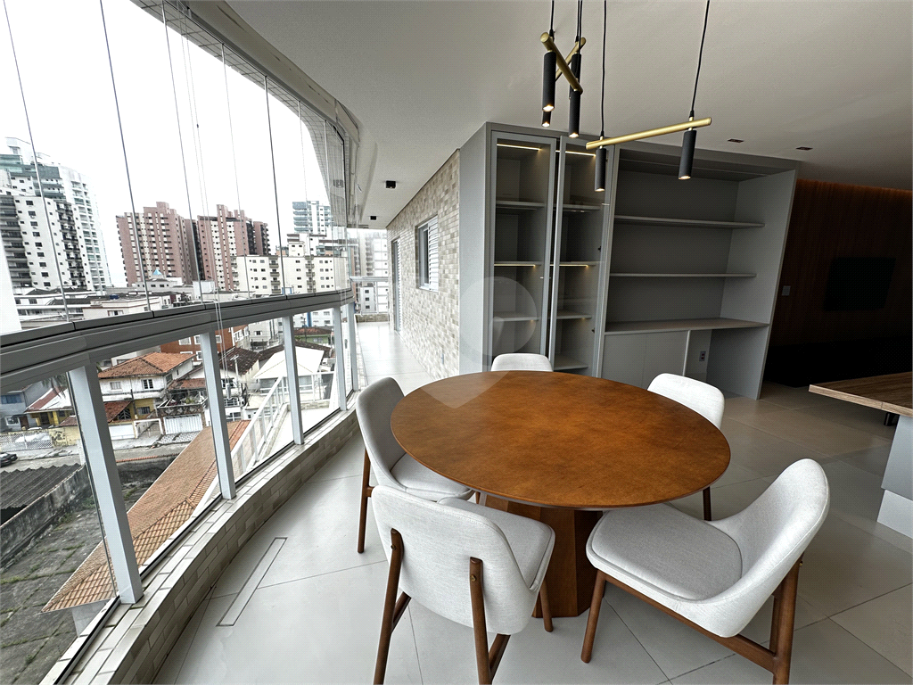 Cobertura de Luxo com 4 Suítes e Vista Mar no Residencial Safira: Seu Paraíso Particular na Guilherm
