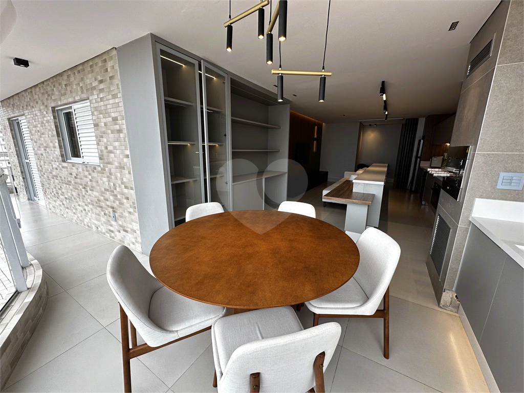 Cobertura de Luxo com 4 Suítes e Vista Mar no Residencial Safira: Seu Paraíso Particular na Guilherm