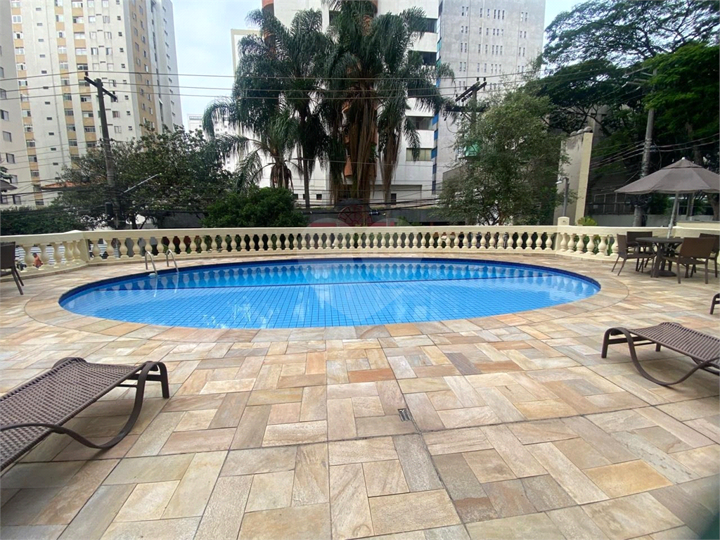 BROOKLIN - 3 DORMS COM 140 M²