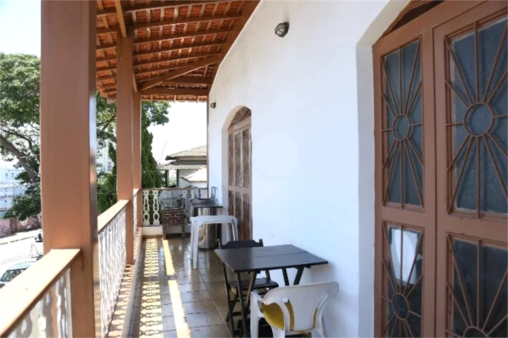 Casa para alugar com 5 quartos, 440m² - Foto 2