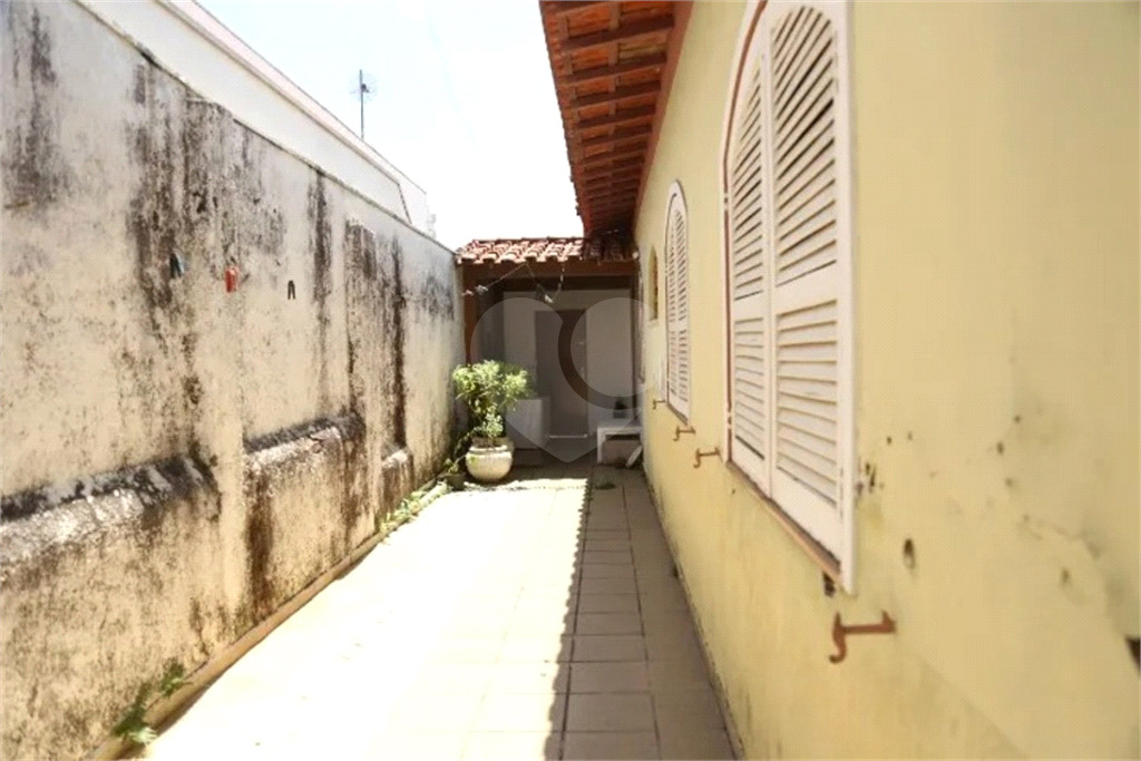 Casa para alugar com 5 quartos, 440m² - Foto 9