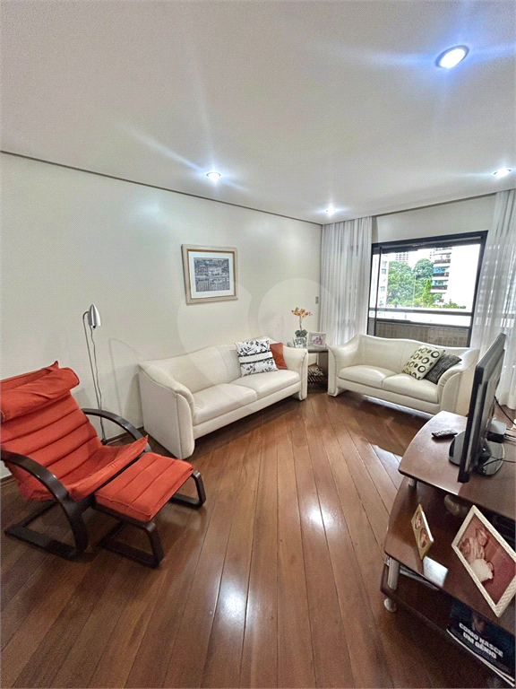 APARTAMENTO em SANTANA
