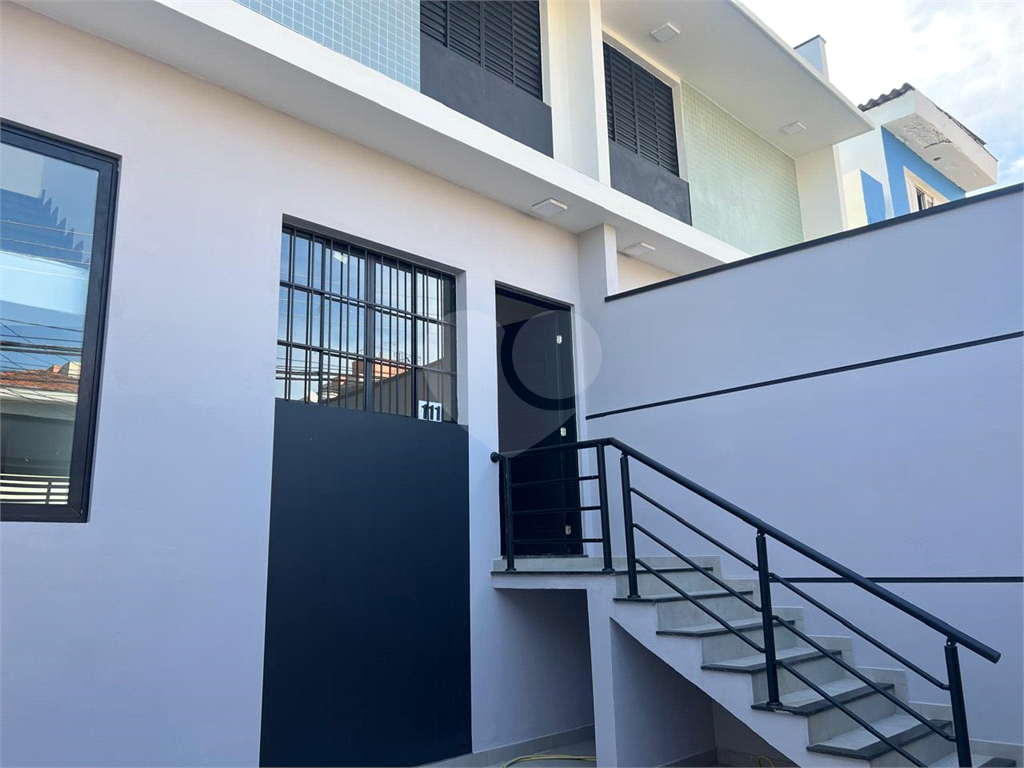 SOBRADO NOVO- CASA VERDE PROXIMO DA AV. BRAZ LEME