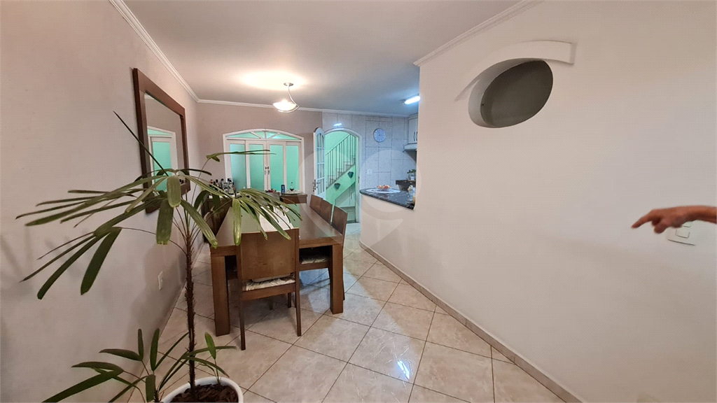 Sobrado à venda | 150 m² | 2 dormitórios (1 suíte) | 2 vagas na Vila Itapegica!