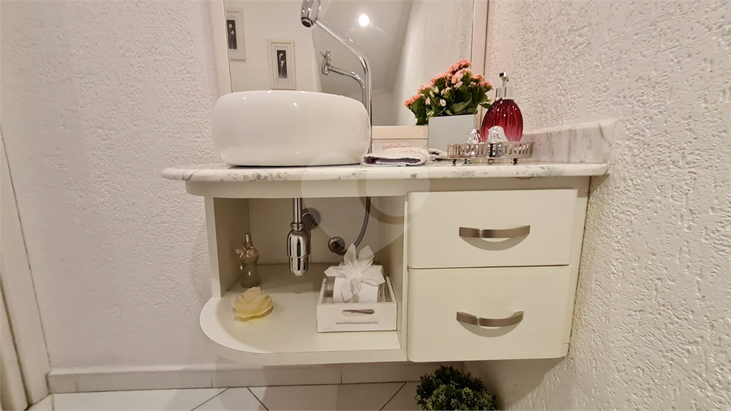 Sobrado à venda | 150 m² | 2 dormitórios (1 suíte) | 2 vagas na Vila Itapegica!