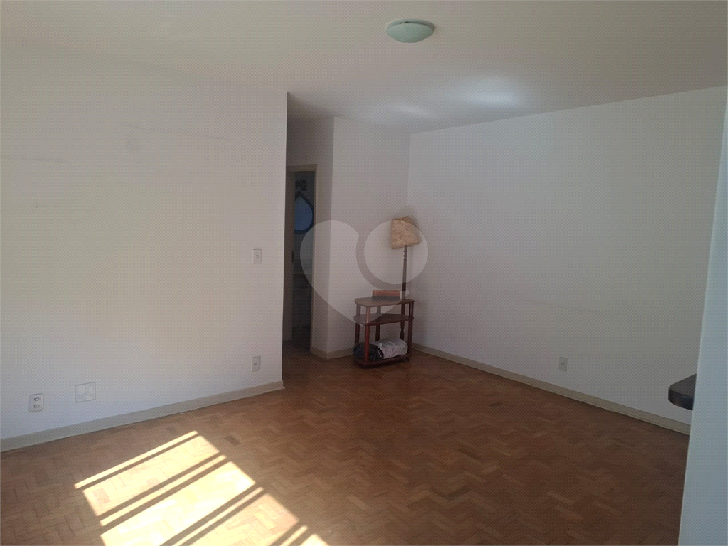 Aconchegante  e  espaçoso Apartamento ao lado metrô Broklin -linha  lilás
