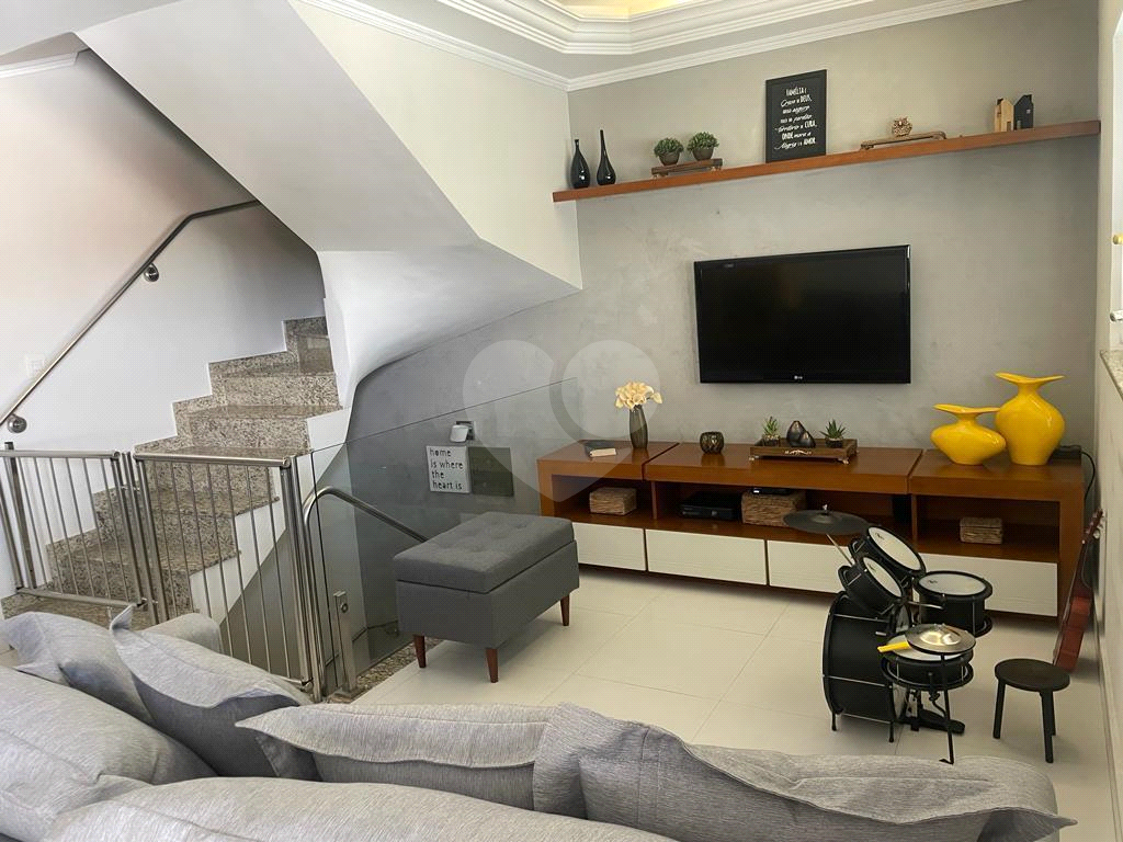 Sobrado de Condomínio à venda ! 175 m² | 3 dormitórios (1 suíte) | 2 vagas na Vila Silveira!