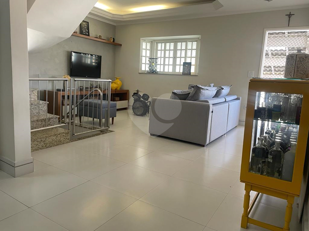 Sobrado de Condomínio à venda ! 175 m² | 3 dormitórios (1 suíte) | 2 vagas na Vila Silveira!