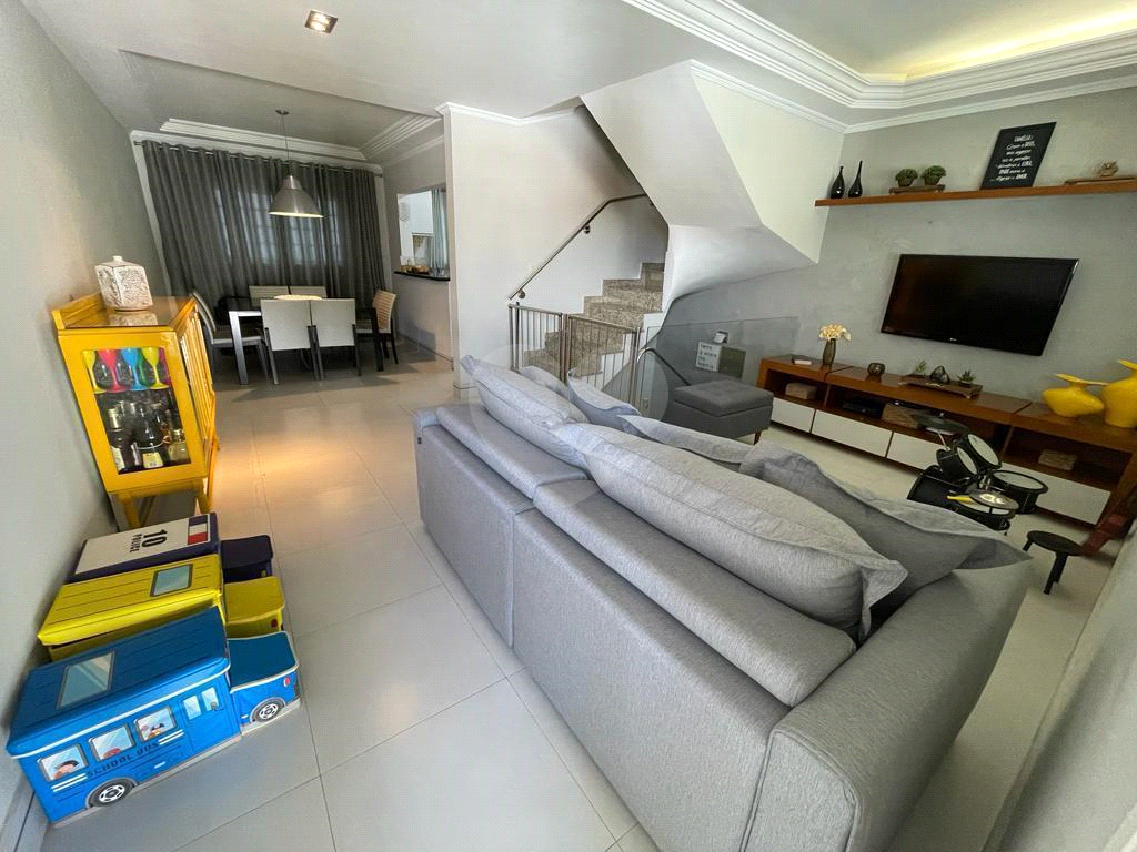 Sobrado de Condomínio à venda ! 175 m² | 3 dormitórios (1 suíte) | 2 vagas na Vila Silveira!