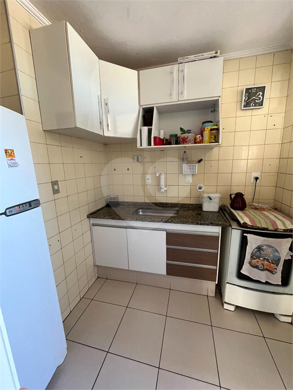 Apartamento à venda com 3 quartos, 90m² - Foto 15