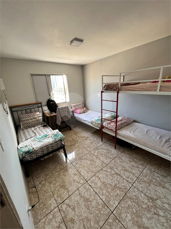Apartamento à venda com 3 quartos, 90m² - Foto 4