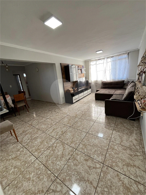 Apartamento à venda com 3 quartos, 90m² - Foto 9