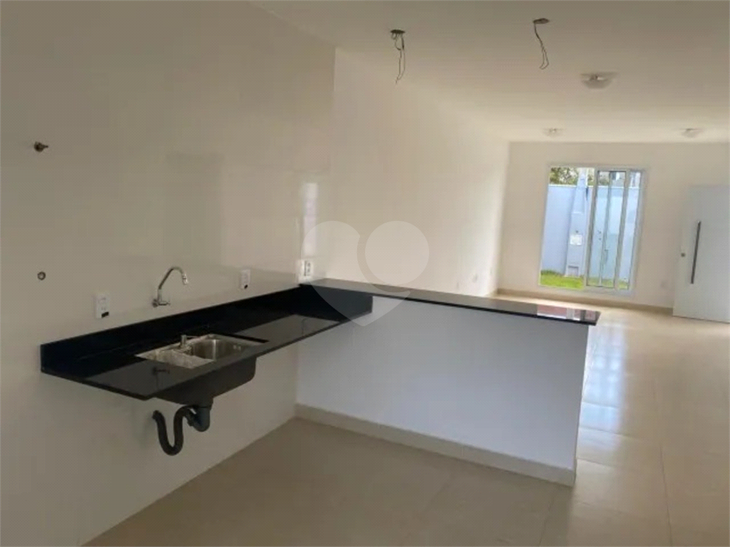 Casa à venda com 3 quartos, 124m² - Foto 3