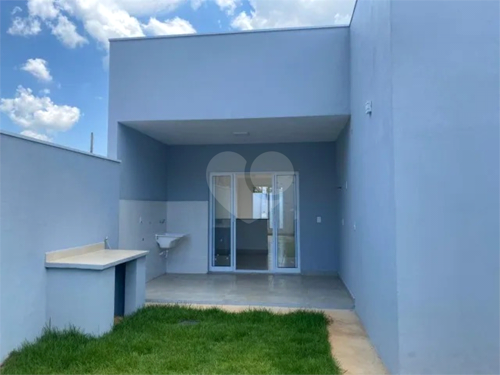 Casa à venda com 3 quartos, 124m² - Foto 2