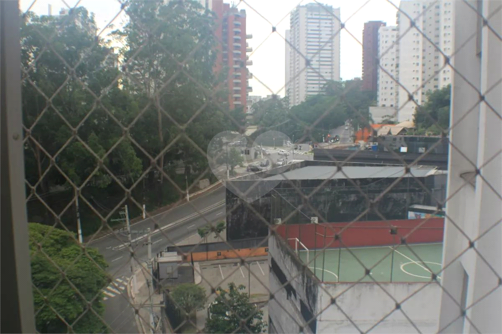 3 Dorms (1 suíte) na Vila Andrade - Morumbi