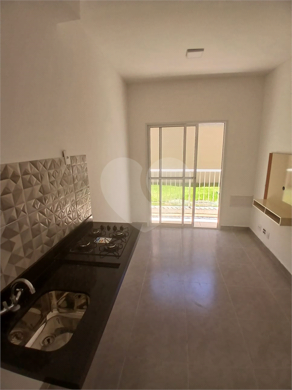 Apto 30m² - 1 dorm (suíte) e varanda com total privacidade por apenas 230mil