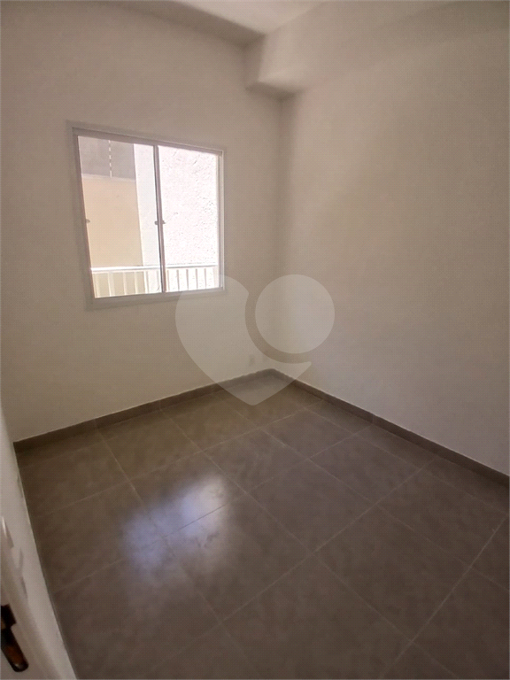 Apto 30m² - 1 dorm (suíte) e varanda com total privacidade por apenas 230mil
