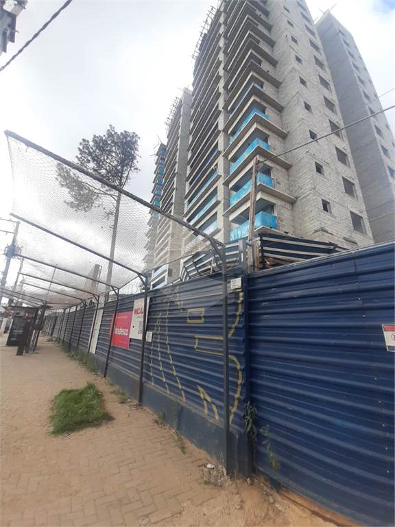 APARTAMENTO em TUCURUVI