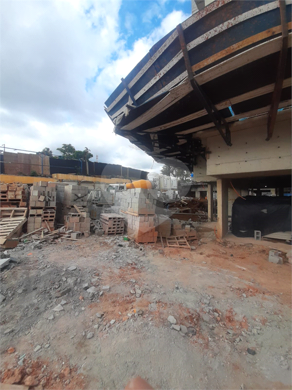 APARTAMENTO em TUCURUVI