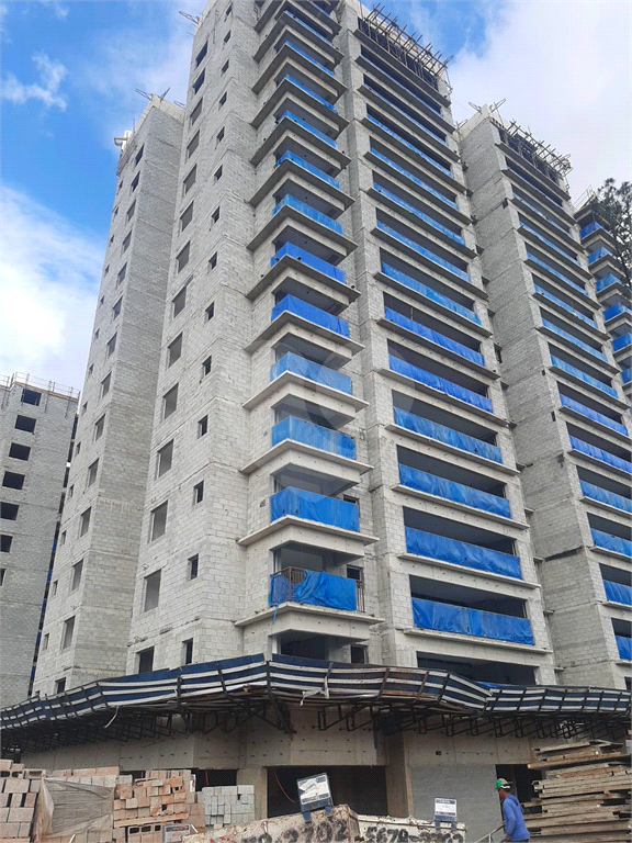 APARTAMENTO em TUCURUVI
